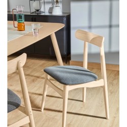 4er-Set May VeryForma Stühle und Beine aus natürlichem Massivholz 4er-Set May VeryForma Stühle und Beine aus natürlichem Massivholz