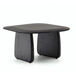 Mesa de Café de Madeira de Carvalho com Acabamento Preto Pita VeryForma Mesa de Café de Madeira de Carvalho com Acabamento Preto Pita VeryForma