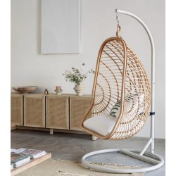 Cadeira Suspensa Kate em Rattan Natural e Aço VeryForma Cadeira Suspensa Kate em Rattan Natural e Aço VeryForma
