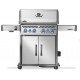 Barbecue a gas Napoleon Rogue® PRO-S 525 RSIB in acciaio inox SIZZLE ZONE™ con 6 fuochi e 1 posteriore